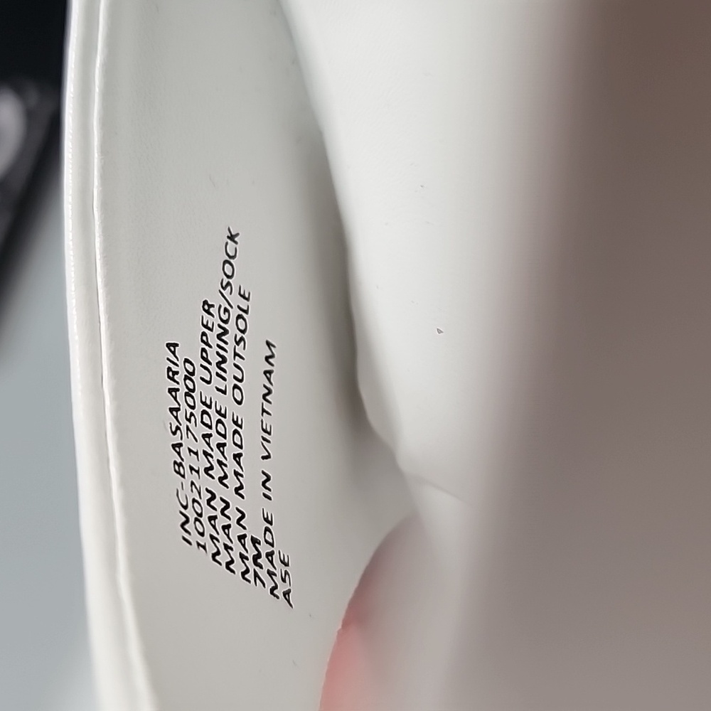 INC Basaaria White Leather Heeled Mules Pointed Toe Sandals Size 7 - Picture 9 of 11